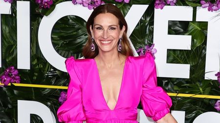 Julia Roberts zcela výjimečně ukázala všechny tři děti. Jeden ze synů jako by jí z oka vypadl, dcera má její úsměv! 
